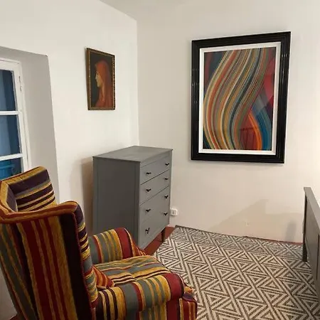 Semesterbostad Rue Basse - Overlooking The Pyrenees